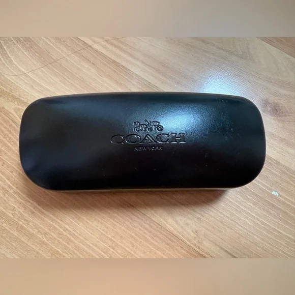 Coach Black Hard Clamshell Eyeglass Case - Picture 2 of 9